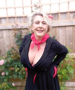 busty
