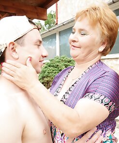 mom,bbw,chubby