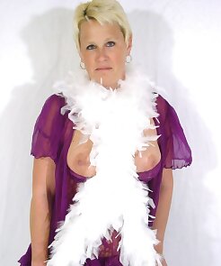 granny,blonde