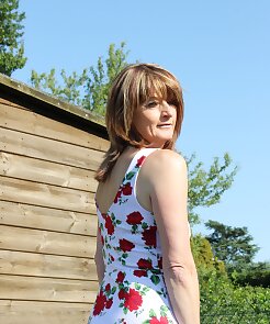 outdoor,housewife