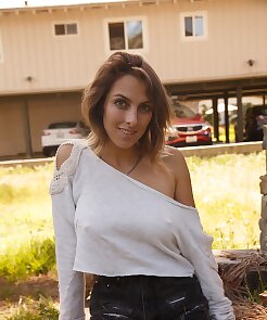 busty