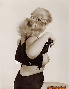 busty,vintage