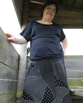 bbw,public