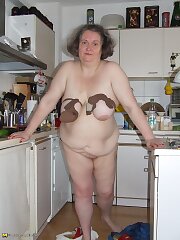 housewife,amateur,bbw