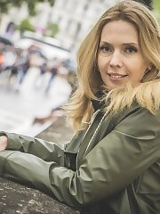 milf,blonde
