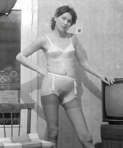 busty,retro,ebony