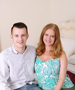 busty,toys,housewife