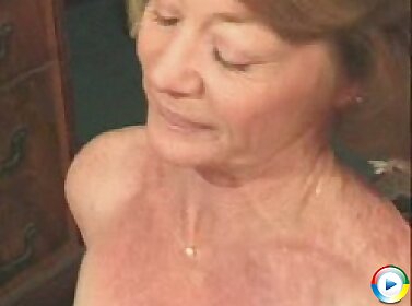 granny,hairy,brunette