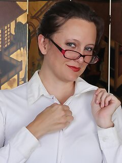 hairy,housewife