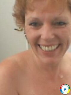 milf,brunette