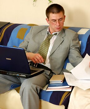 busty,natural,lesbian