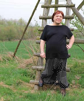 bbw,public