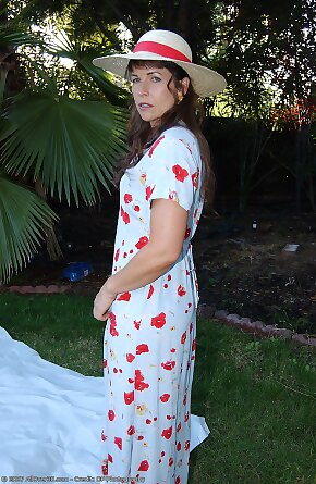 milf
