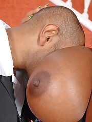 busty,ebony
