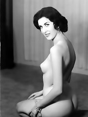 busty,sexy,retro