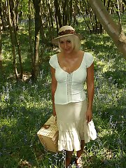 milf,blonde