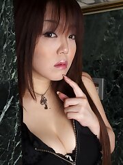 busty
