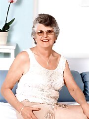 granny,anal,hairy