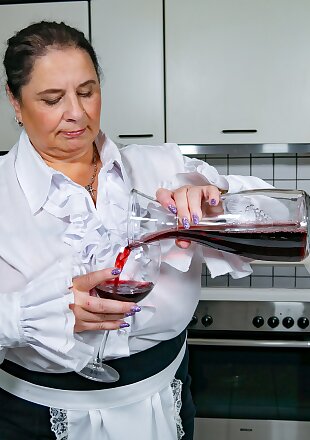 housewife,huge