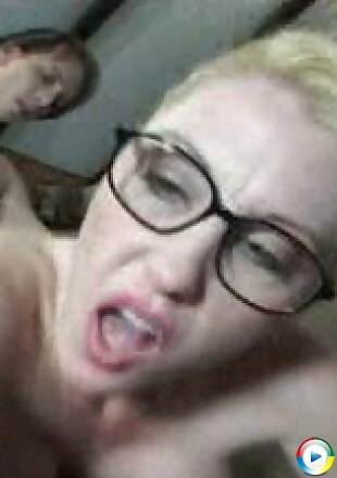 busty,milf,stockings