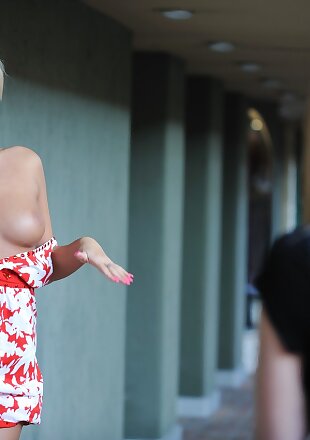 sexy,public,blonde