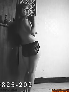 busty,retro,vintage