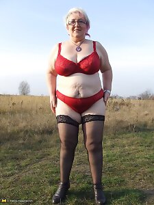 amateur,public,housewife