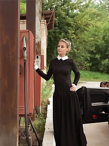 outdoor,hairy,blonde