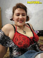 busty