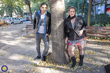 busty,sexy,stockings