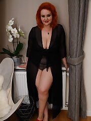 busty,milf