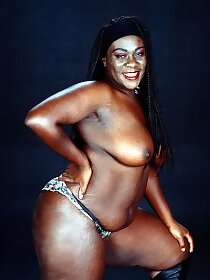 busty,bbw,ebony