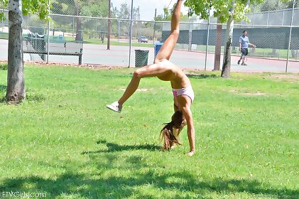outdoor,public,blonde