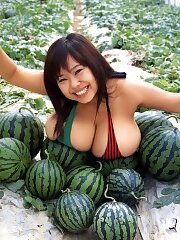 busty
