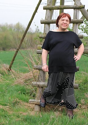 bbw,public